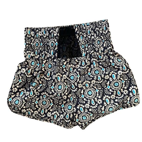 NWT Free People The Way Home Shorts in Black/ Oat Combo Size Small - Picture 3 of 5